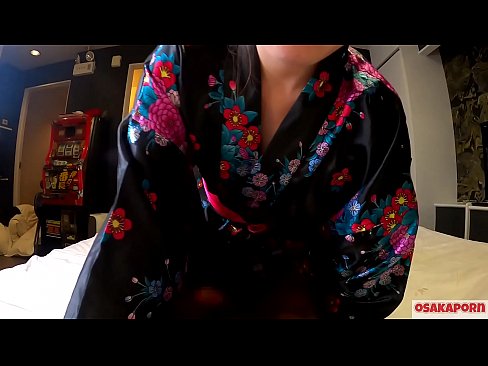 ❤️ Mlado cosplay dekle obožuje seks do orgazma s squirtom v konjušnici in blowjobom. Azijsko dekle z dlakavo pičko in lepimi joški v tradicionalni japonski noši v amaterskem videoposnetku, ki prikazuje masturbacijo z erotičnimi igračami. Sakura 3 OSAKAPORN. ❤️❌ Fucking video pri nas ❌️