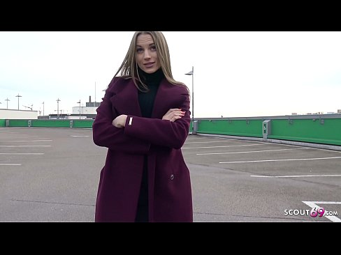 ❤️ NEMŠKI SKAVT JE SANJE DOTIKANJE STEELE, PARKIRIŠČE TELLTALE IN SEKSI ZA DENAR ❤️❌ Fucking video pri nas ❌️