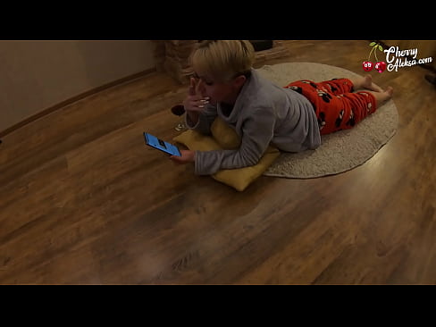 ❤️ Nora blondinka sesa velikega kurca in poskakuje na njem - analni seks ❤️❌ Fucking video pri nas ❌️